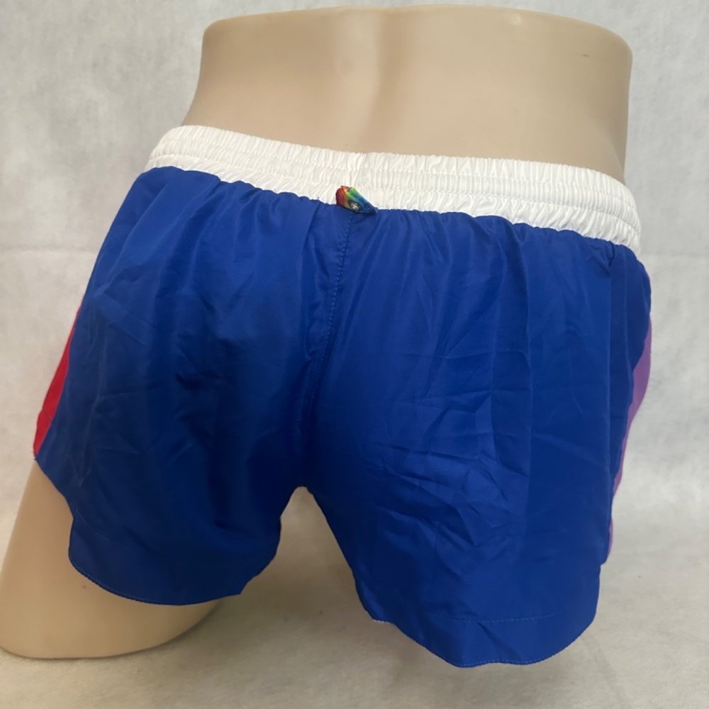 Addicted Swim Trunks XL runs small 36" waist 2" inseam 100% polyester - Picture 3 of 5